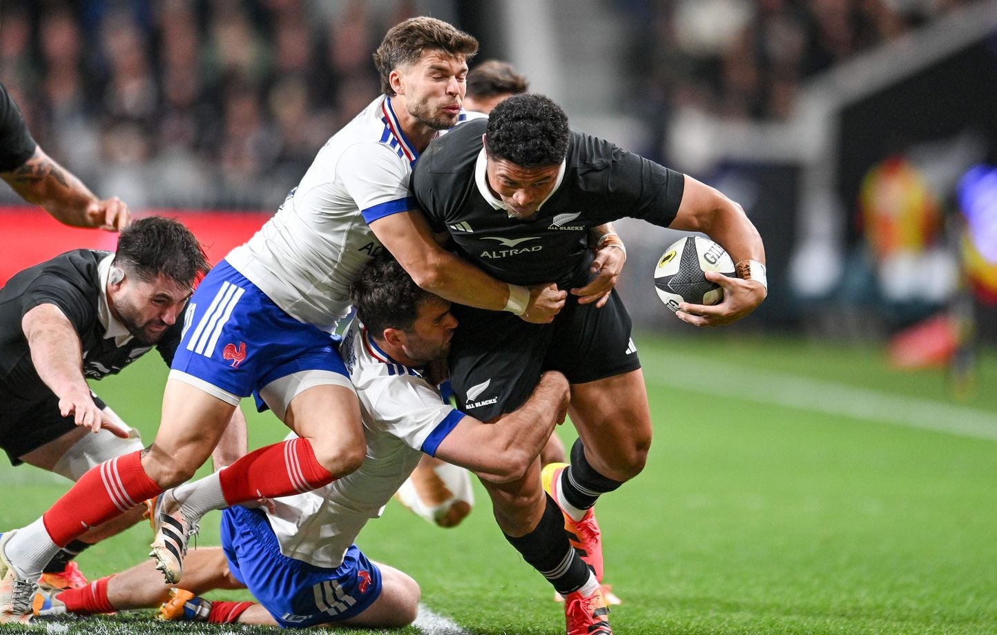 Zelanda – Francia: Los Bleus pierden por un suspiro (34-32) tras un festival Zelanda – Francia: Los Bleus pierden por un suspiro (34-32) tras un festival